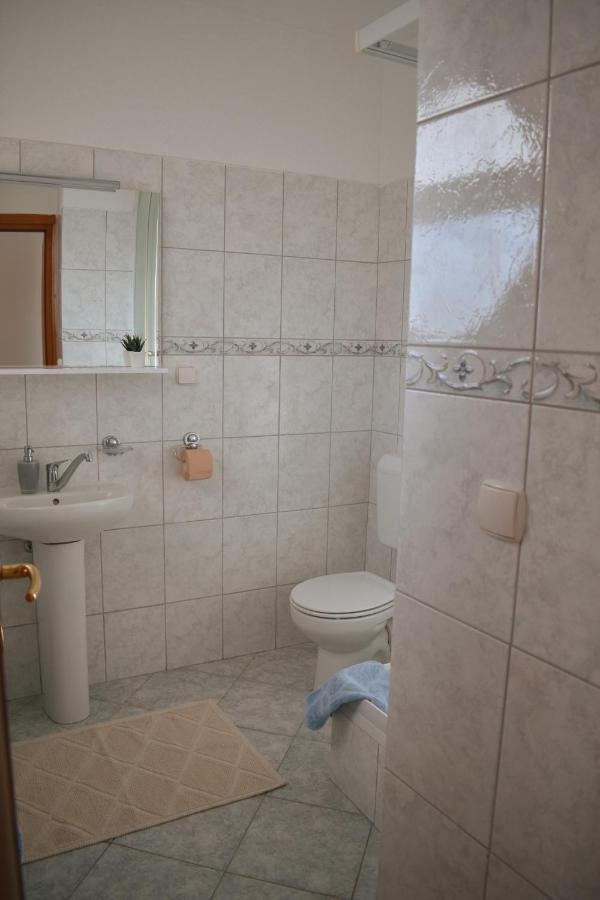 Garden House Vodice Apartment Ngoại thất bức ảnh